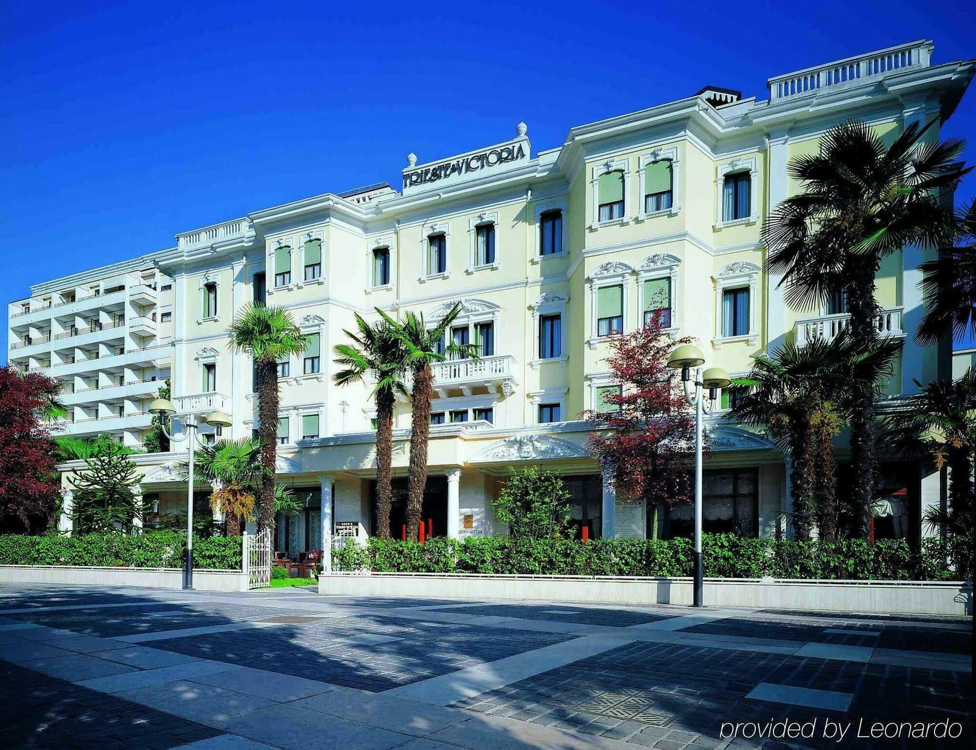 Grand Hotel Trieste & Victoria Abano Terme Exteriör bild